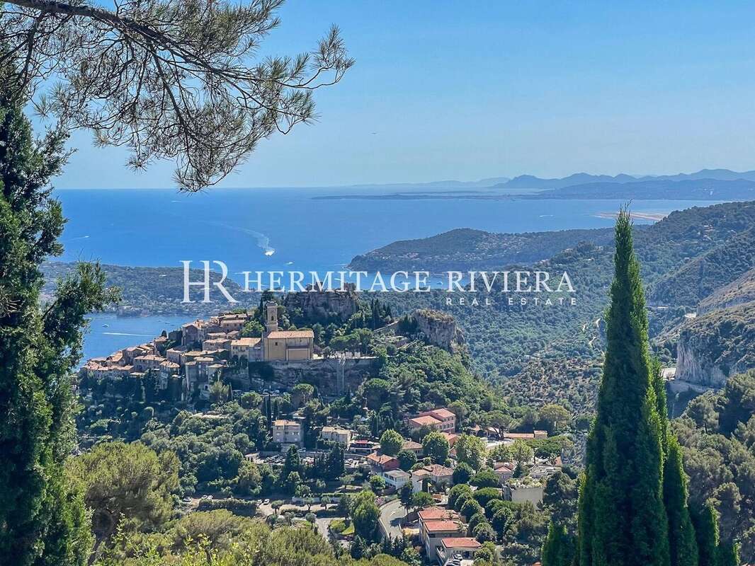 Maison à EZE