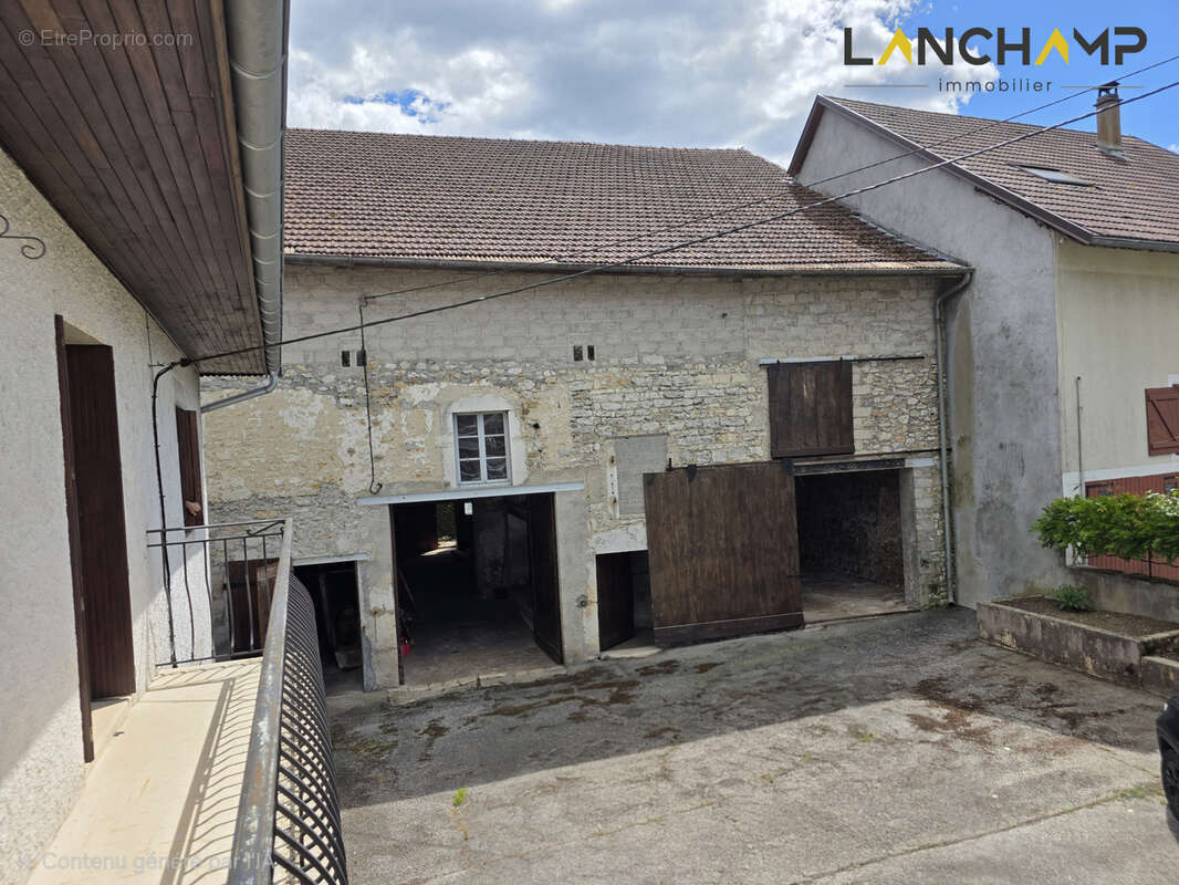 Maison de 134 m2 avec grange de 230 m2   Un potentiel exceptionnel - photo 9