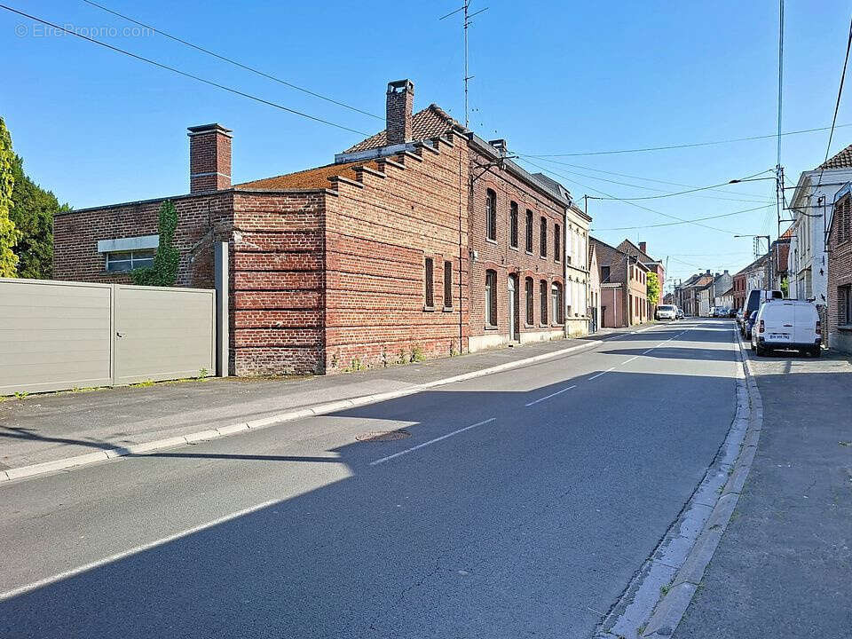 Maison à CRESPIN