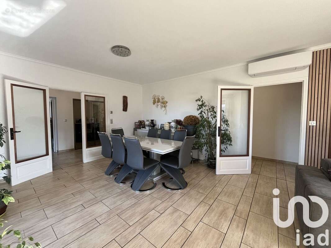 Photo 8 - Maison à MONTRODAT