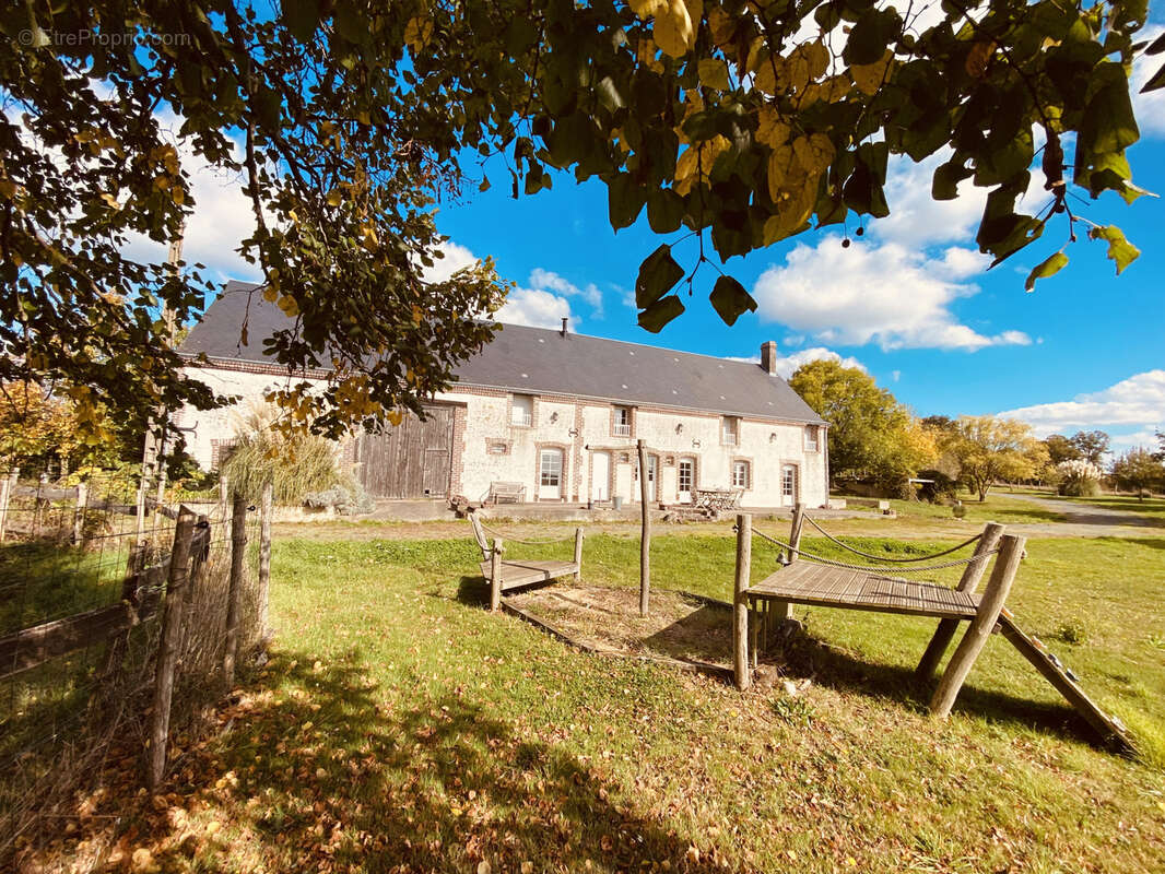 Maison à SAVIGNY-SUR-BRAYE