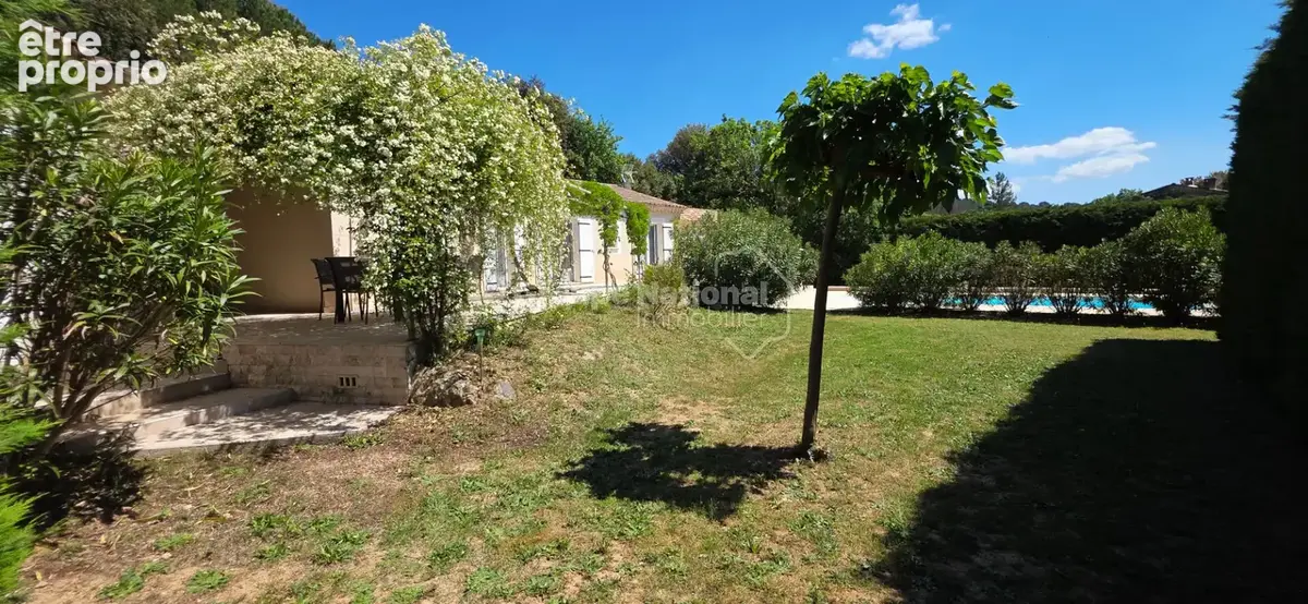 Villa de 174m² avec vue et piscine - photo 2