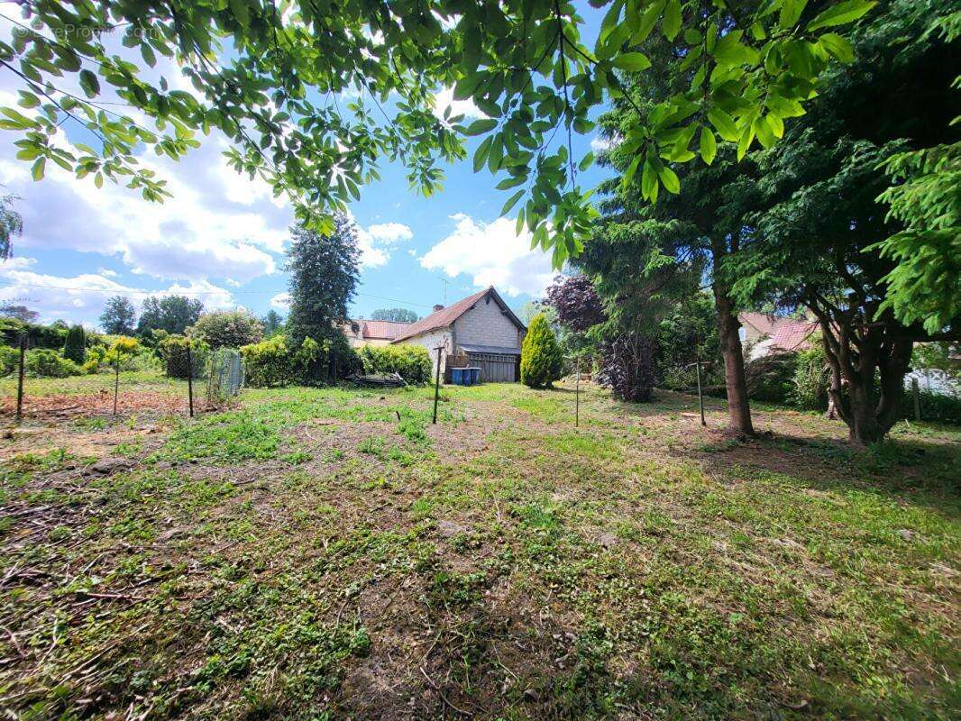 Maison à BEAURAINVILLE
