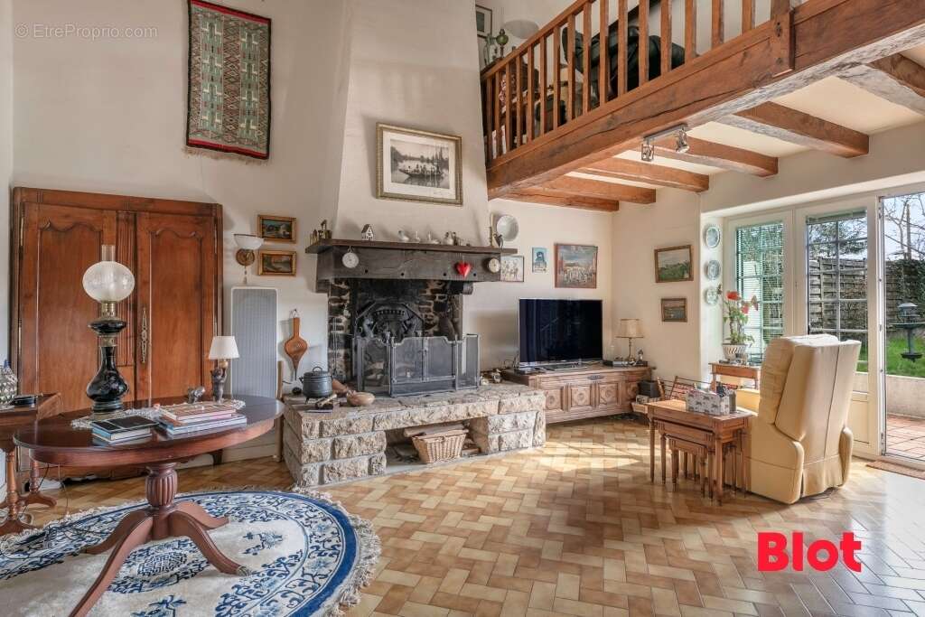 Maison à SAINT-LYPHARD