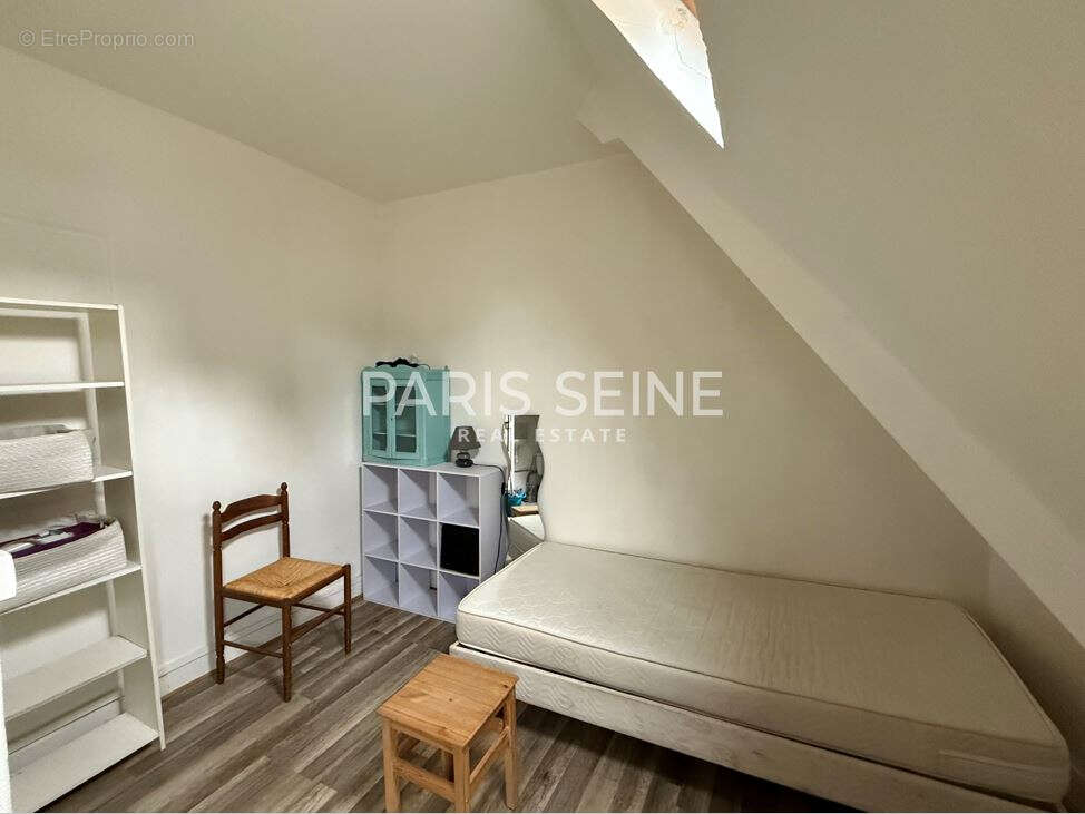 Appartement à PARIS-10E