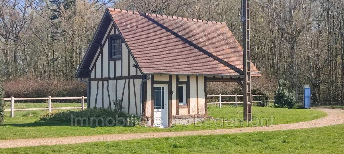 Maison à BEAUMONT-LE-ROGER
