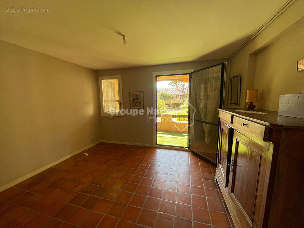 Appartement à SAUSSET-LES-PINS