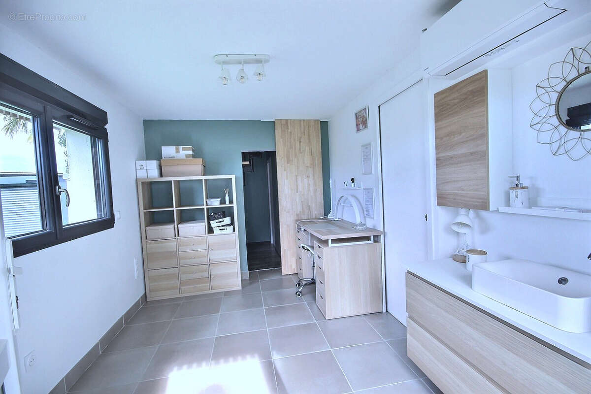 Maison à SERRES-CASTET