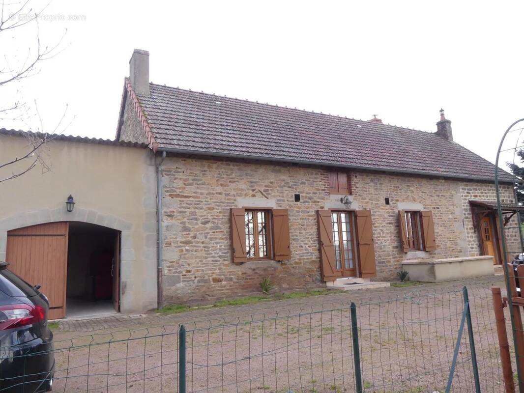 Appartement à CHARMOY