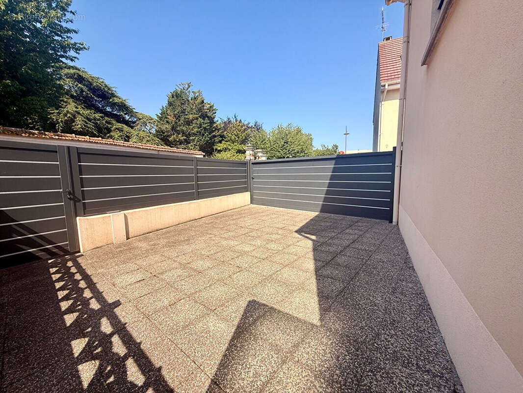 Appartement 3 pièces à vendre à Brie Comte Robert - Réf 2667 - photo 8
