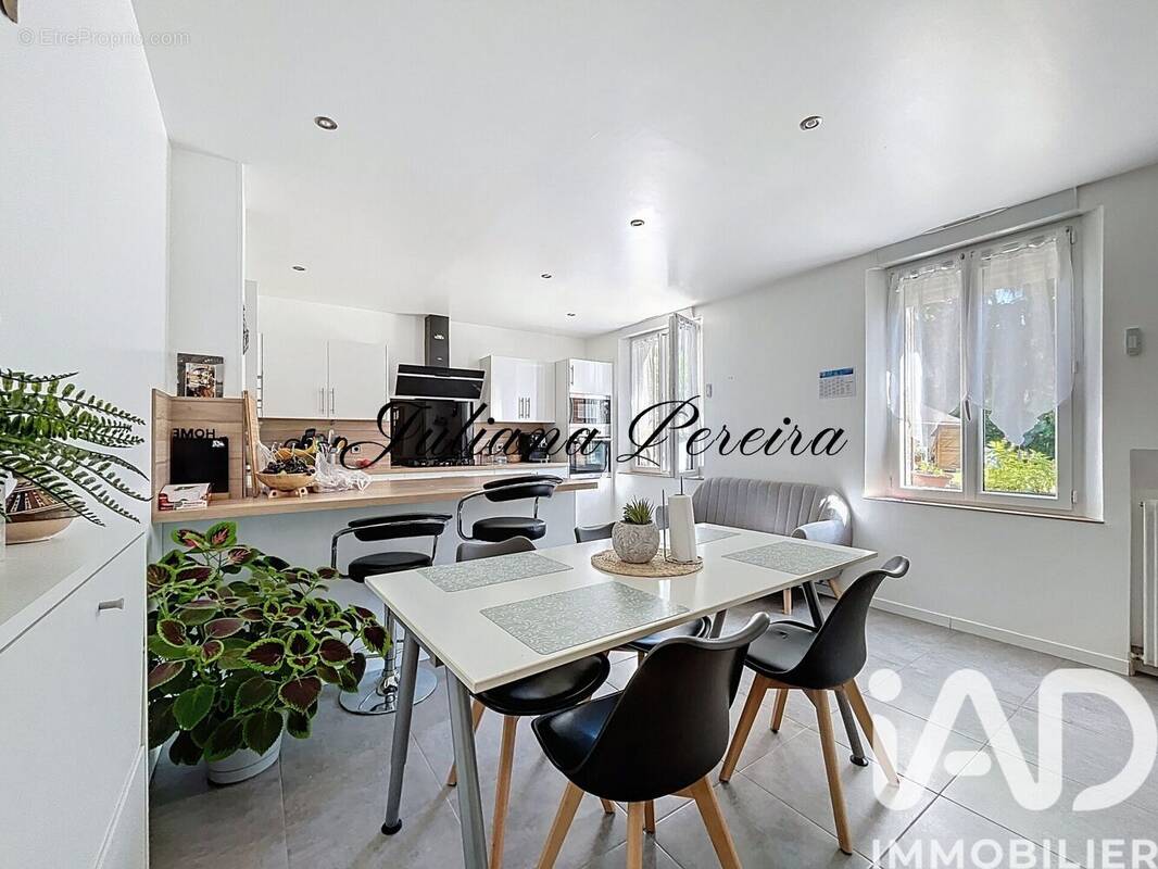 Photo 1 - Maison à FONTENAY-SAINT-PERE