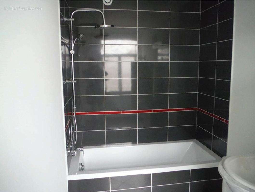  OPPORTUNITÉ INVESTISSEUR : Immeuble de rapport 4 lots avec local commercial !  rentabilité brut 9,9% - photo 8