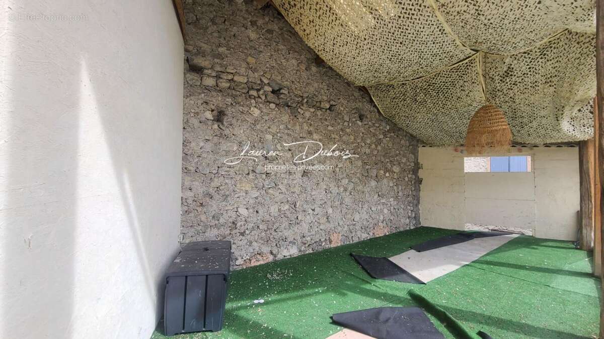 Maison à LA MOTTE-DU-CAIRE