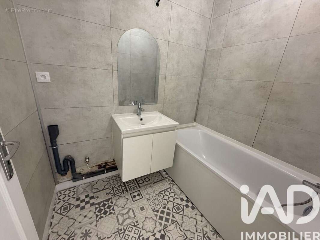 Photo 8 - Appartement à EPINAY-SOUS-SENART