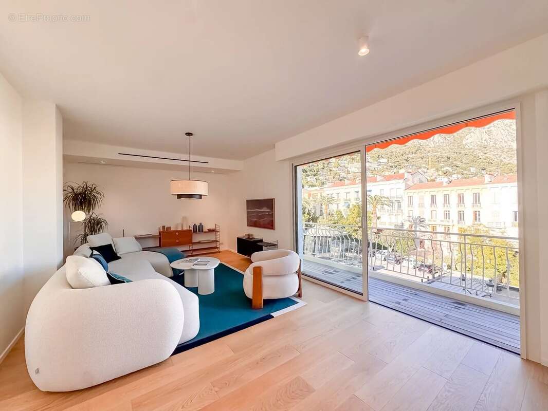 Appartement à BEAULIEU-SUR-MER