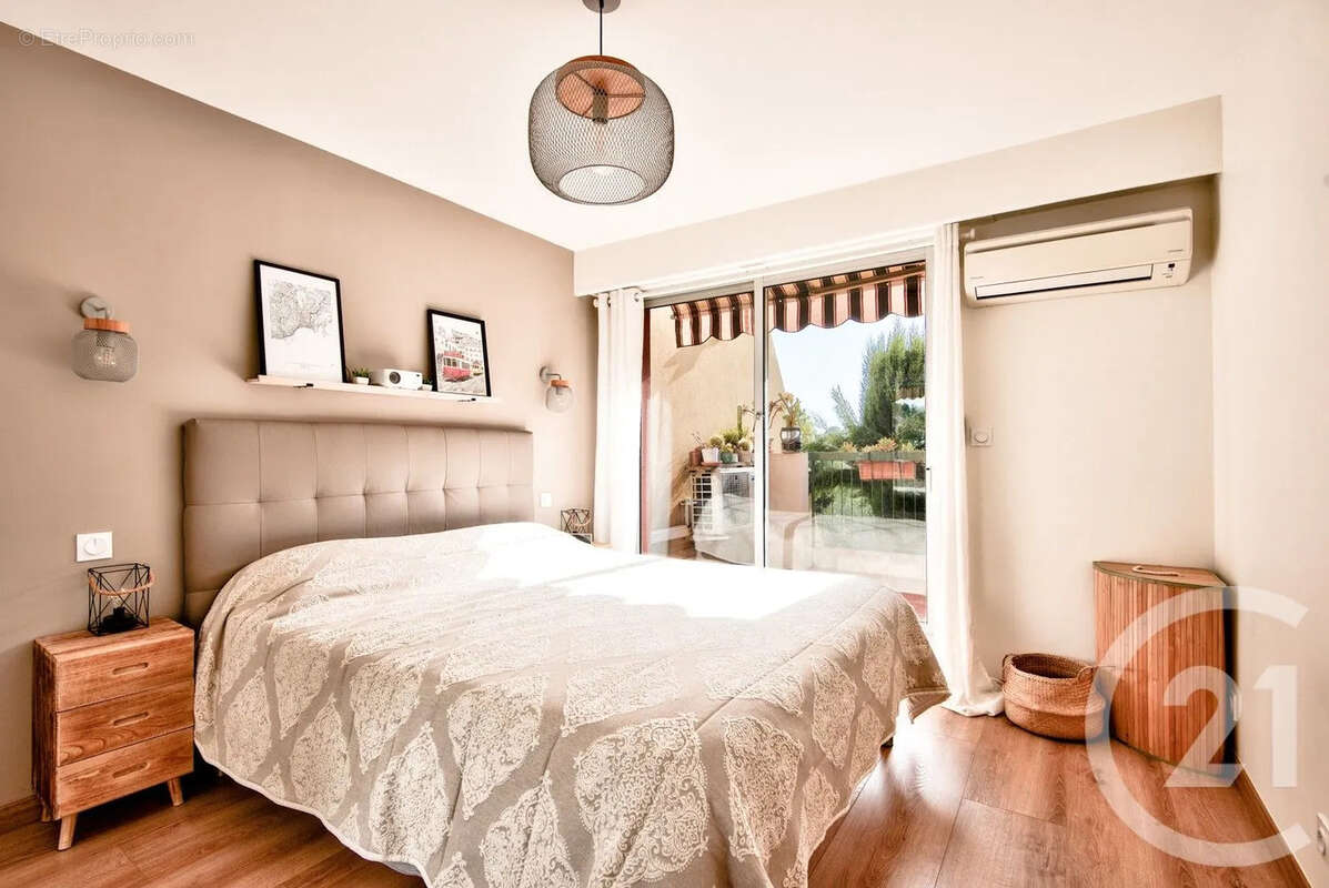 Appartement 70 m² à Nice  - photo 10