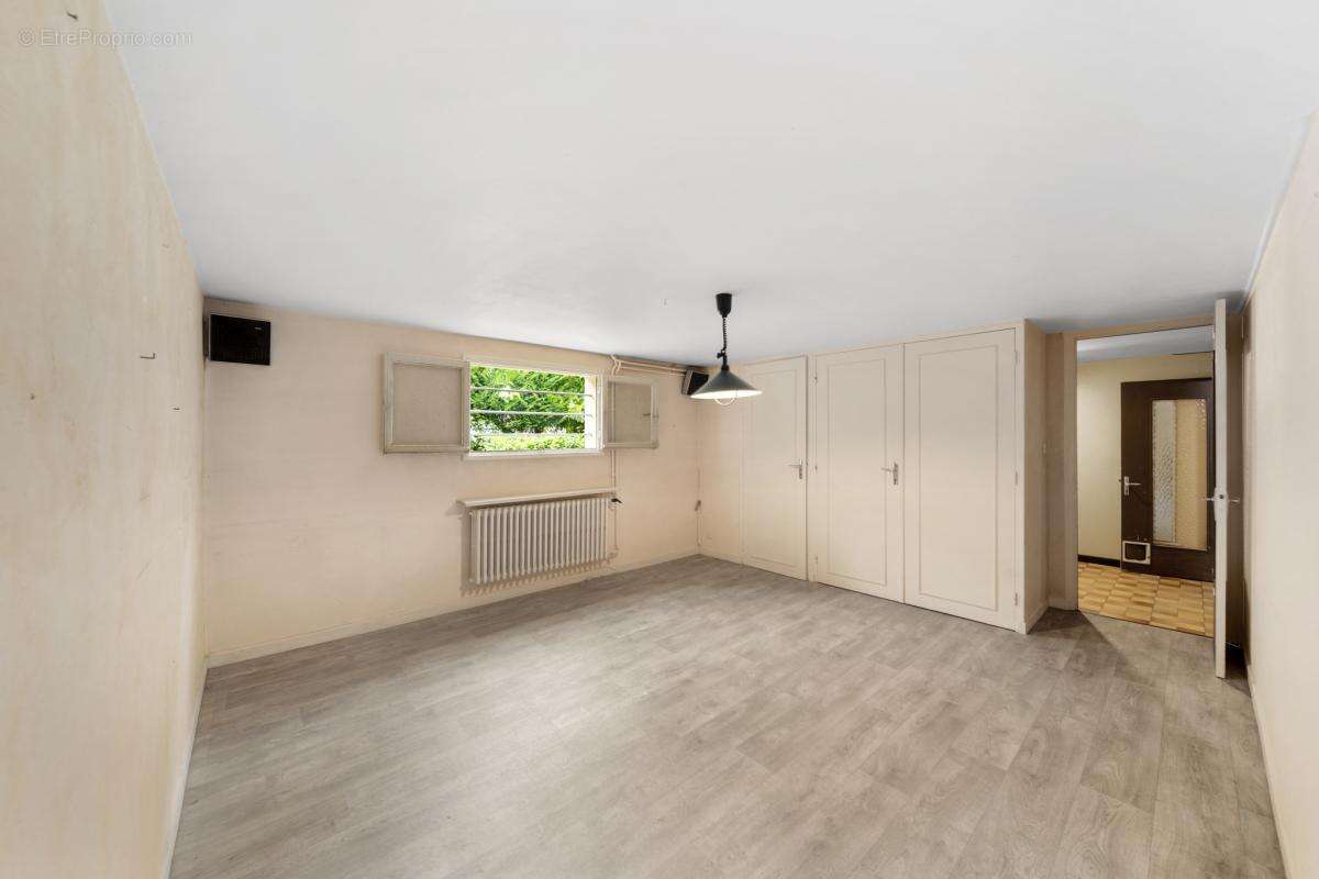 Maison à VAROIS-ET-CHAIGNOT