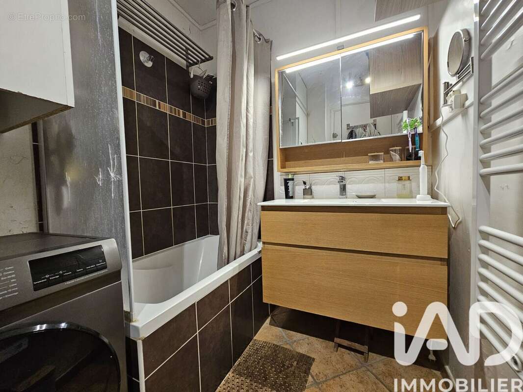 Photo 9 - Appartement à MARSEILLE-9E