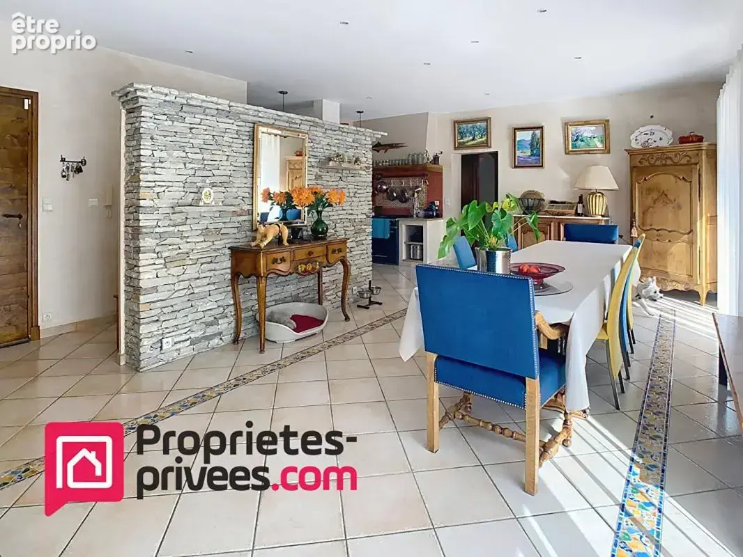 Maison Plan D Aups Sainte Baume 5 pièce(s) 197m² - photo 6