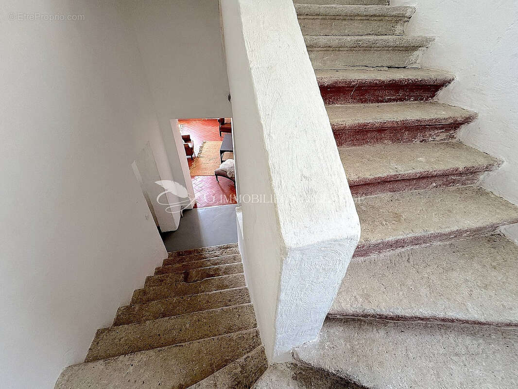 Maison à MALEMORT-DU-COMTAT