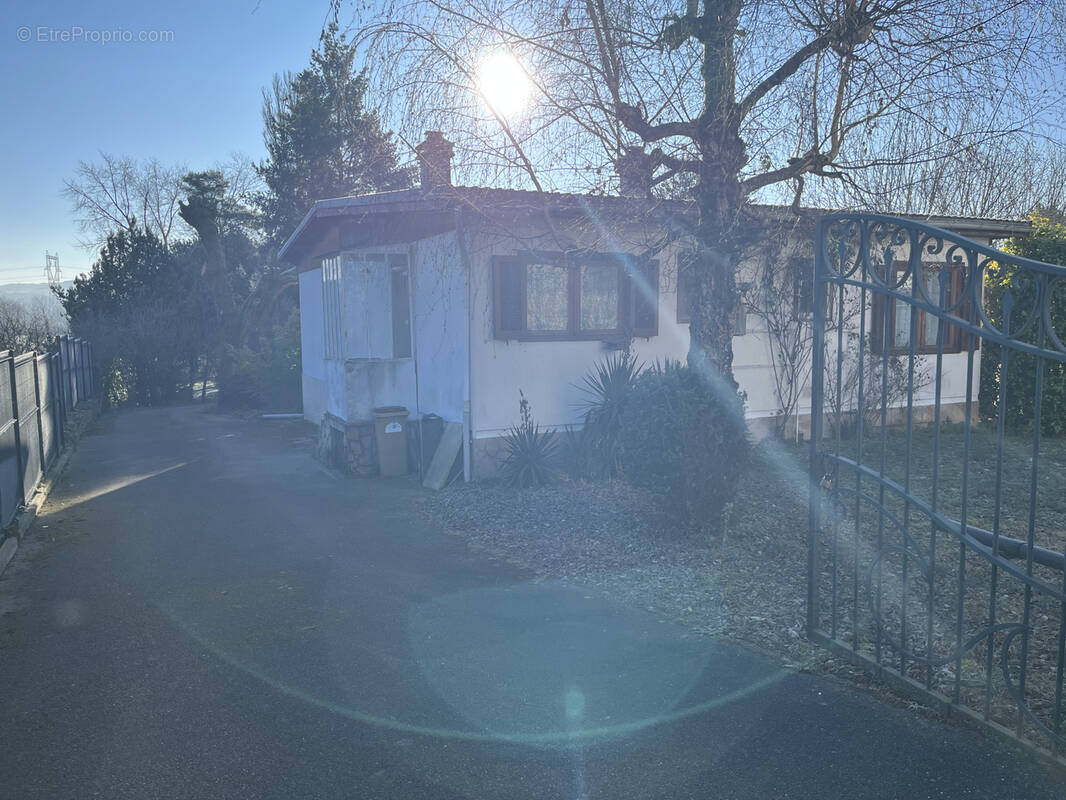 Maison à SAINT-ROMAIN-DE-JALIONAS