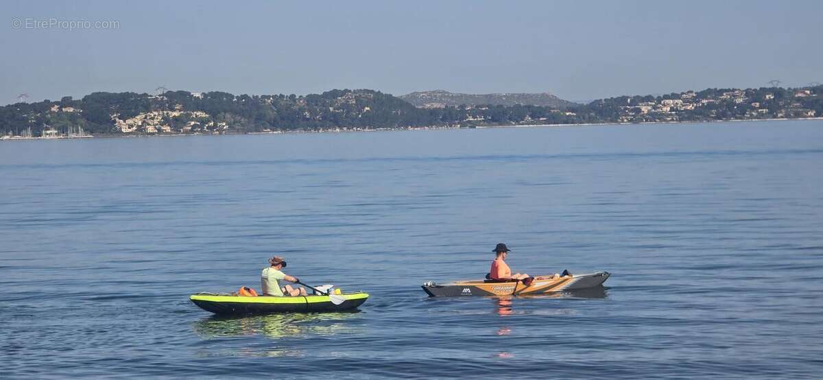 Maison à SAINT-MITRE-LES-REMPARTS