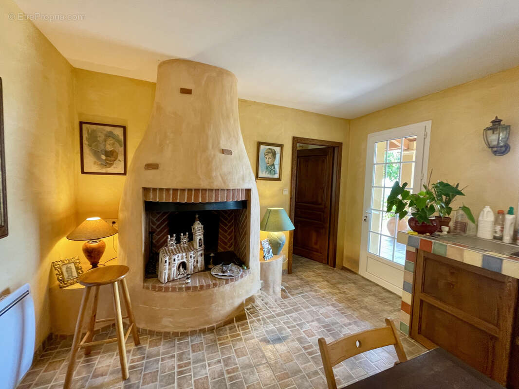 Belle maison de plain-pied avec vue exceptionnelle sur les Pyrénées - photo 5