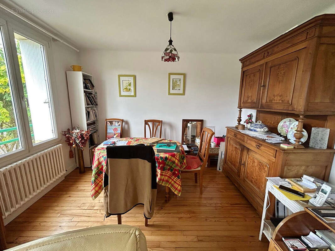 Appartement 3 pièces à vendre à Quimper LOCMARIA - Calme et lumineux - photo 2