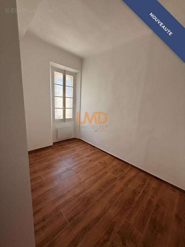 Appartement à LE MUY
