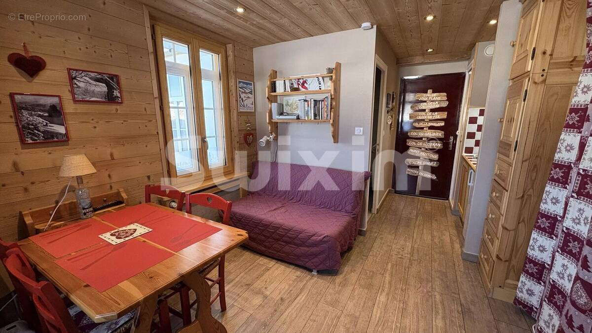 Appartement à PUGNY-CHATENOD