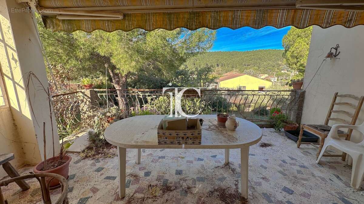 Maison à SAINT-PAUL-LE-JEUNE