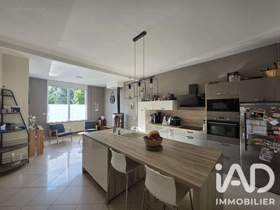 Maison 136 m² à Wattignies  - photo 3