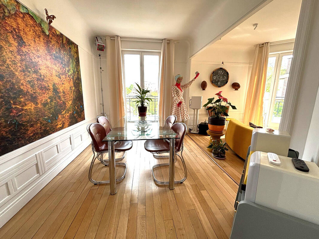 Appartement à ENGHIEN-LES-BAINS