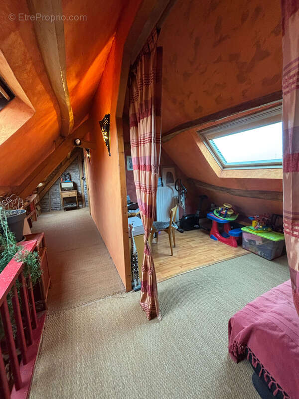 Maison à SAINT-VAAST-EN-CHAUSSEE