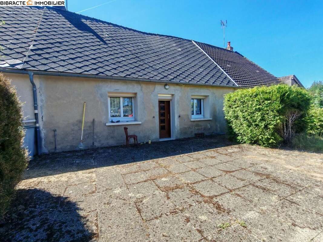 Maison à SAVIGNY-POIL-FOL