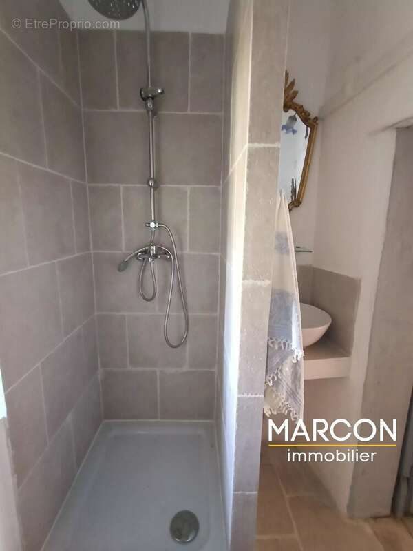 Maison à LE MONTEIL-AU-VICOMTE