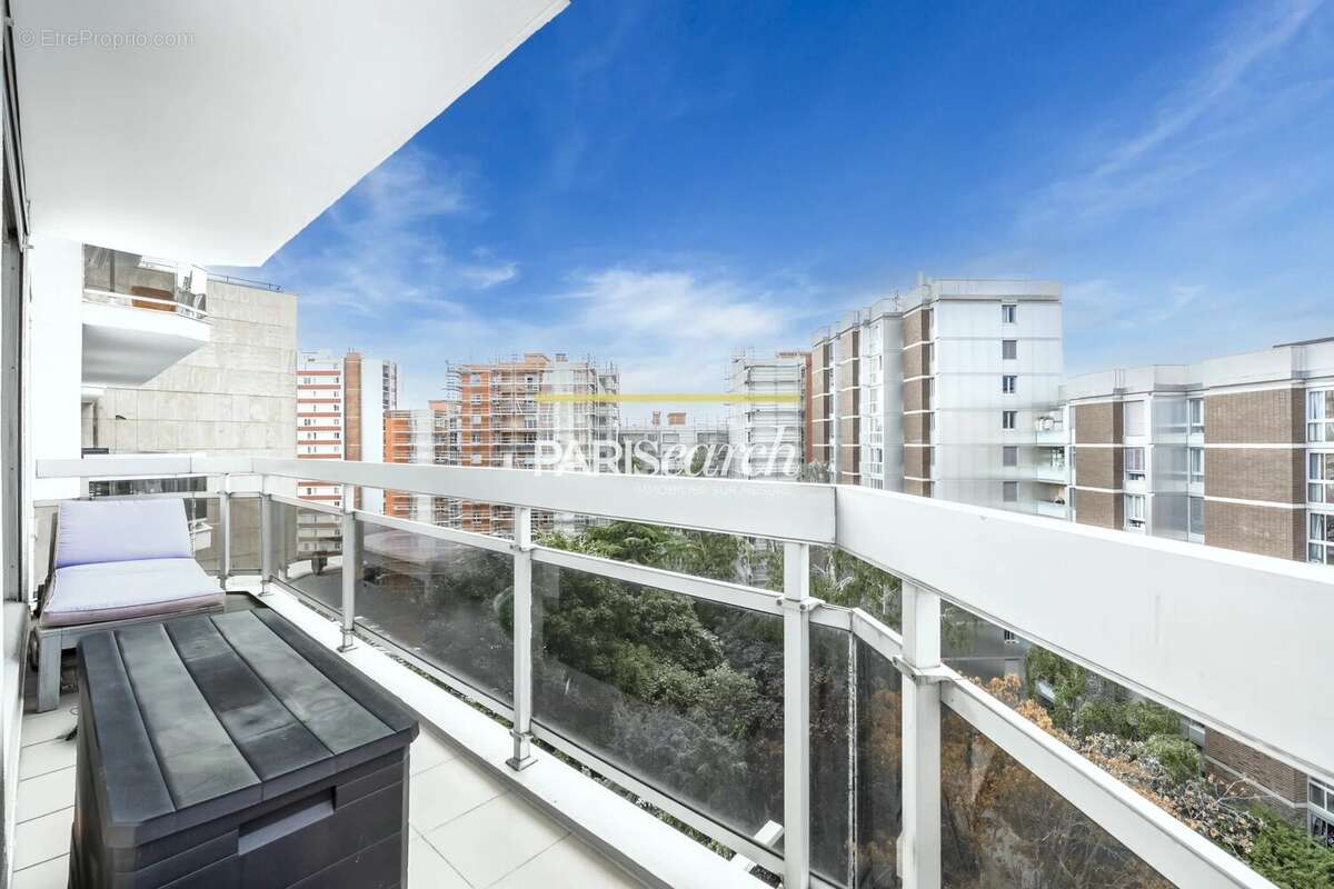 Appartement à LEVALLOIS-PERRET