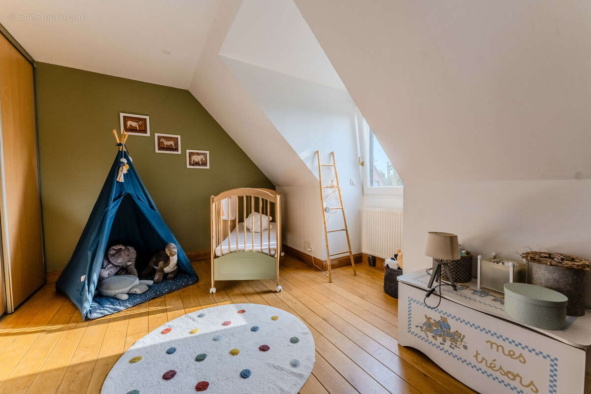Maison semi plain-pied offrant de beaux volumes ! - photo 17