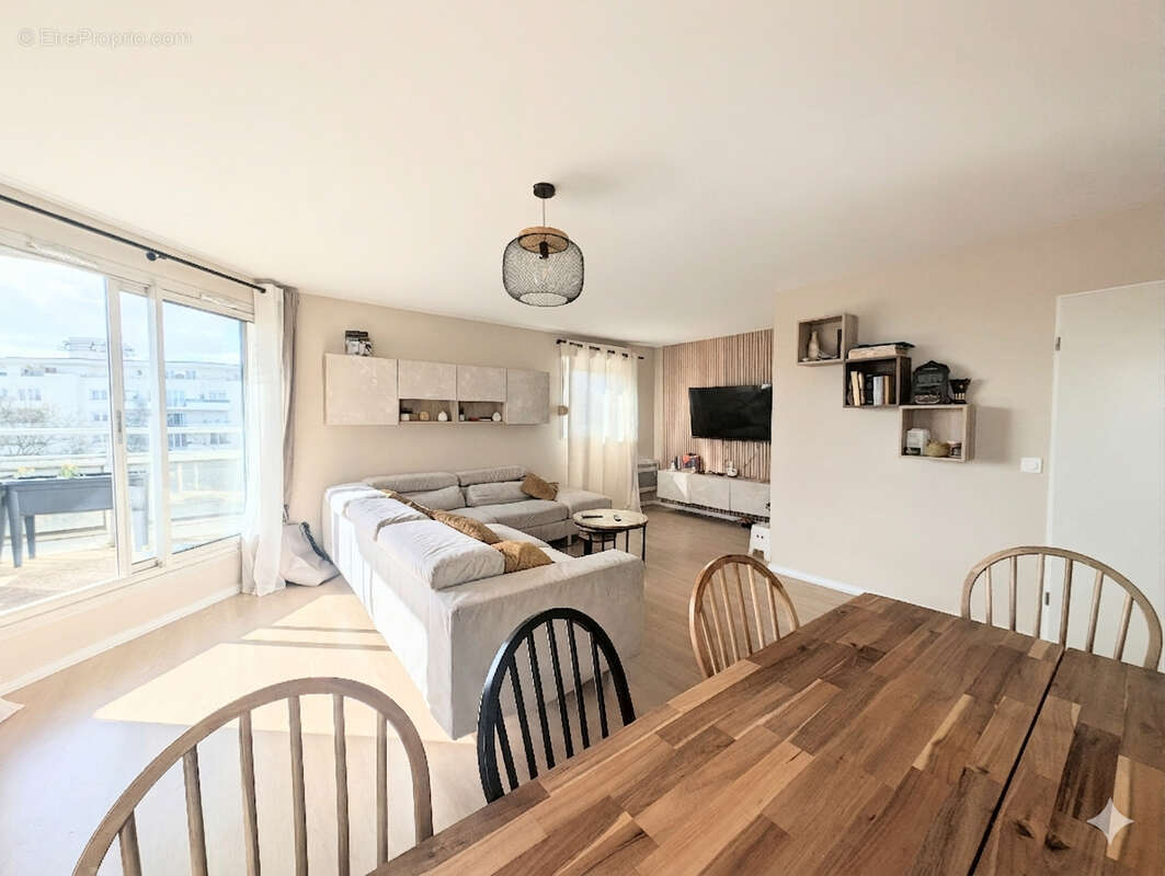 Appartement à ROSNY-SOUS-BOIS