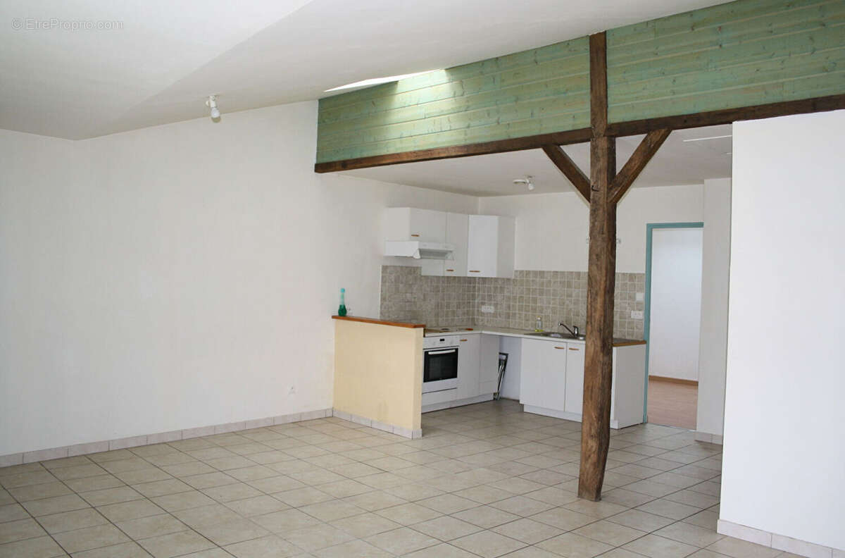 Appartement à LUSSANT