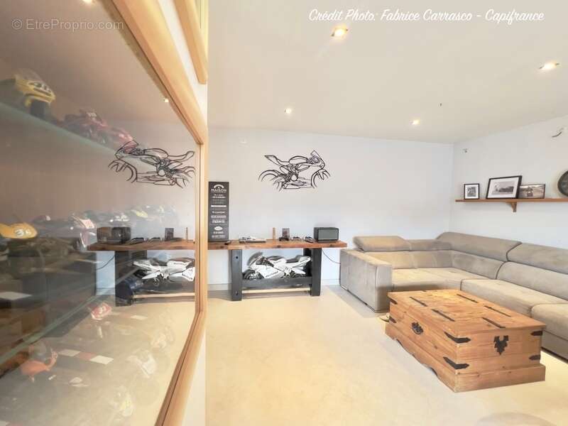 Maison à SAINT-BONNET-PRES-RIOM