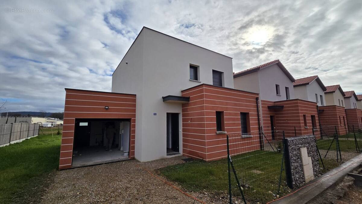 Maison à BOURG-EN-BRESSE