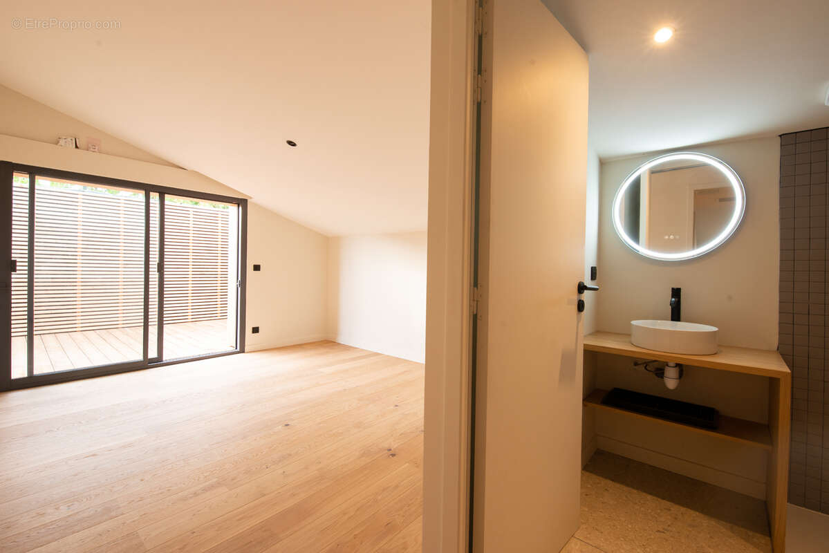 Appartement à BEGLES