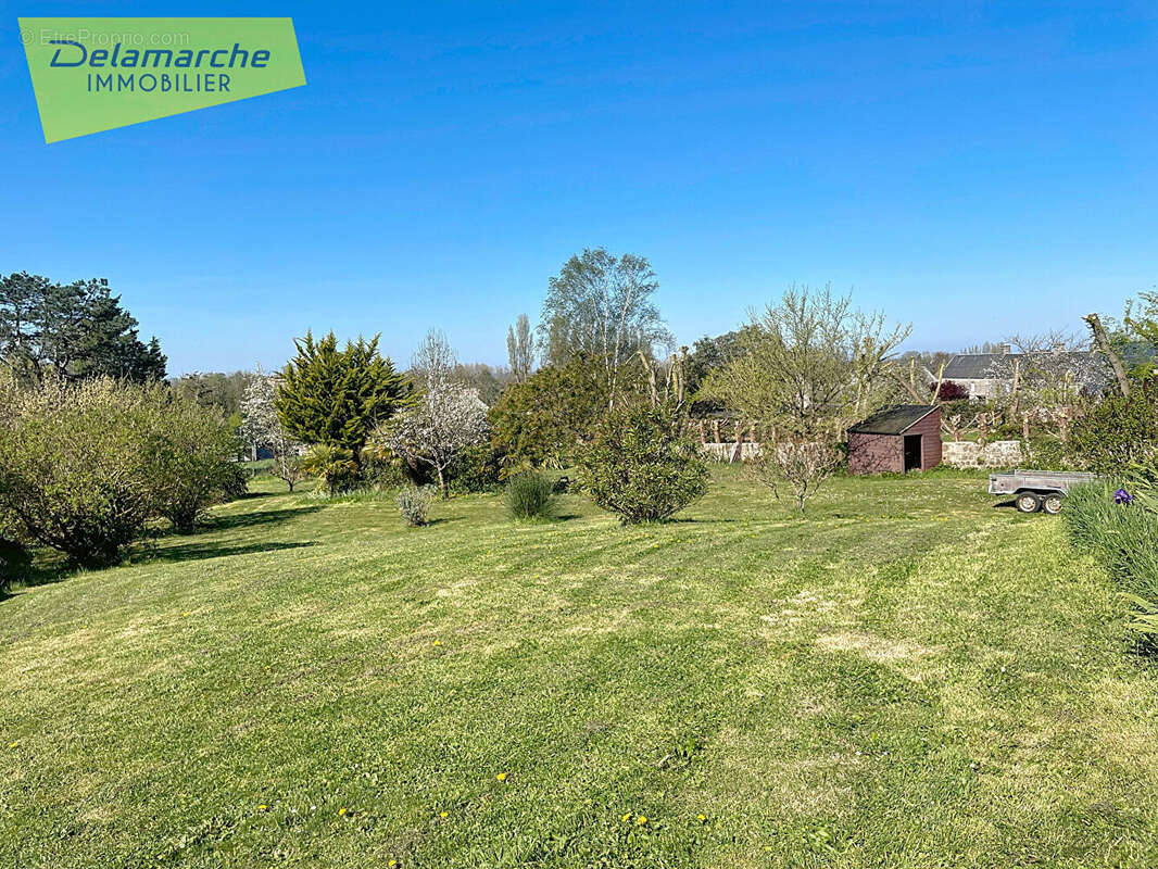 Terrain à HAUTEVILLE-SUR-MER