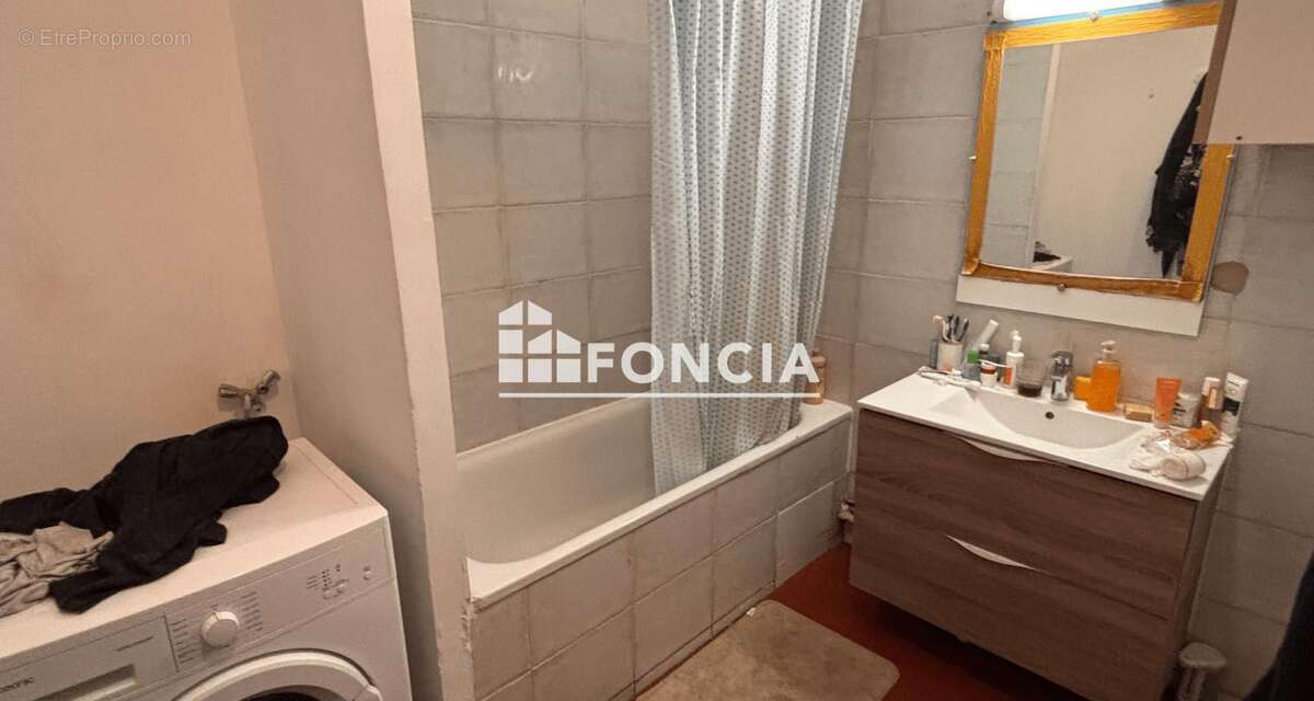 Appartement à MARSEILLE-3E