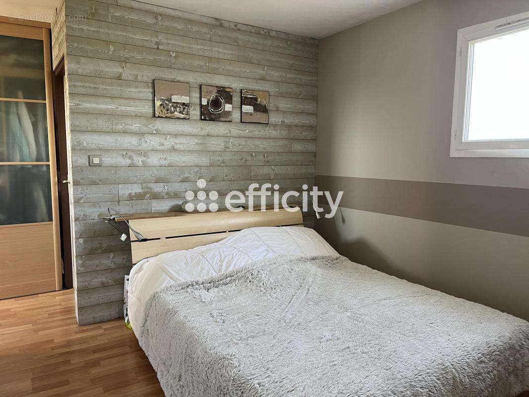 Maison à SAINT-GELAIS