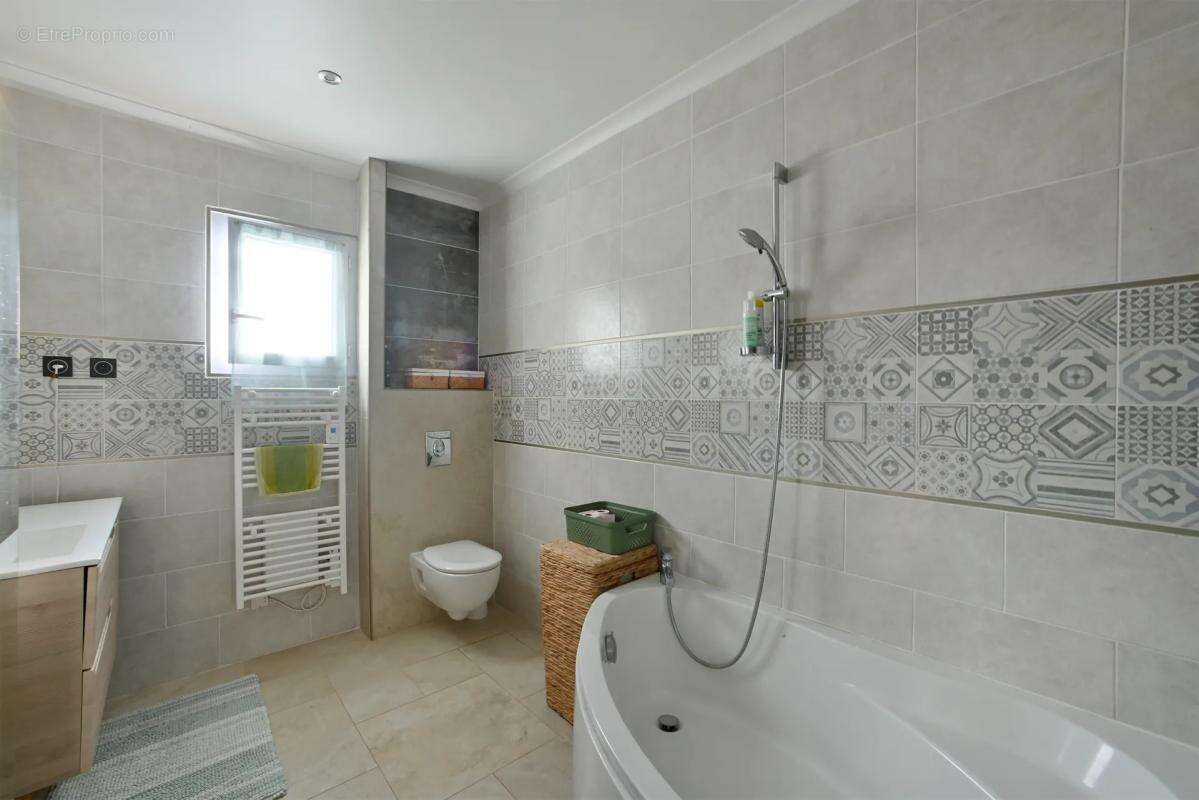 Maison à SAINT-GILLES