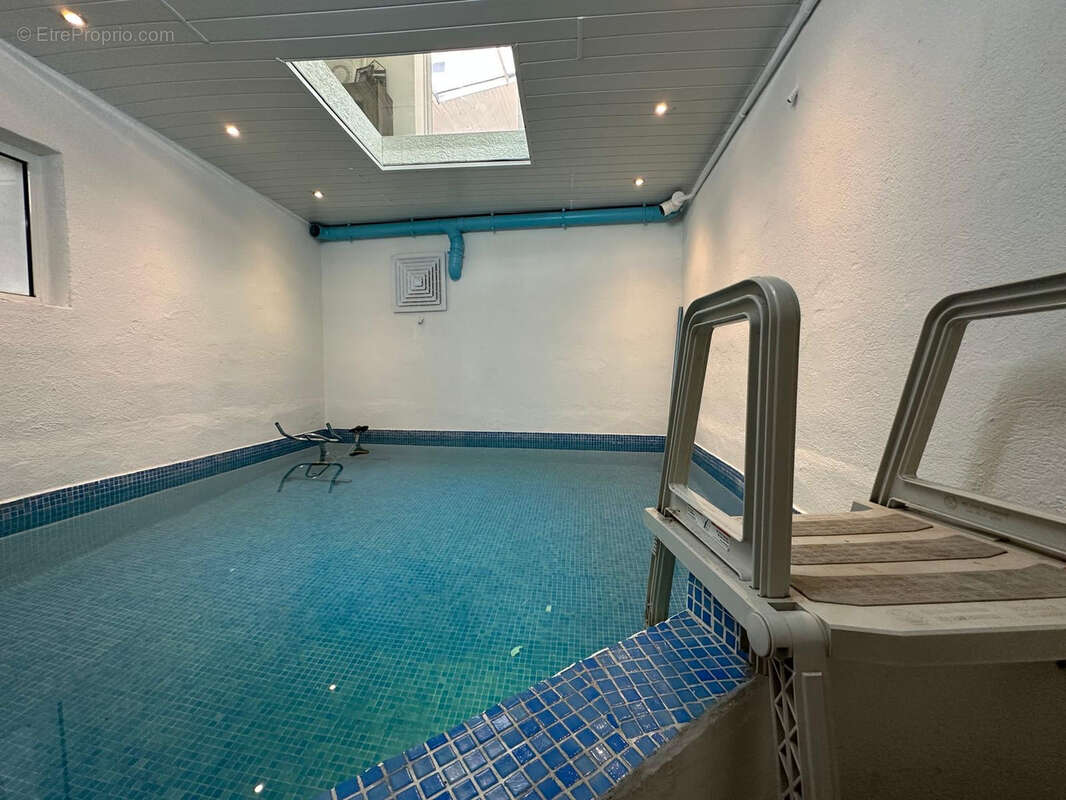 Maison à MARSEILLE-4E