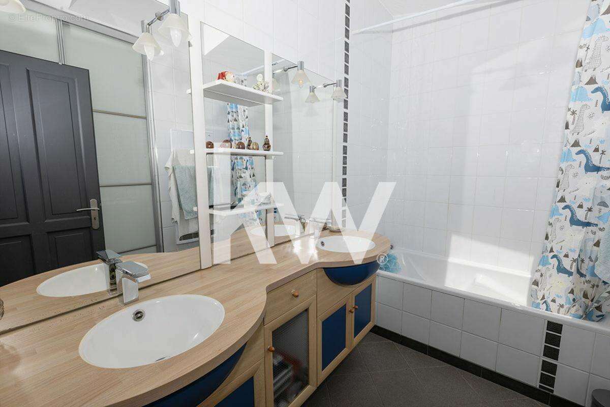 Maison à CASTELNAU-DE-LEVIS