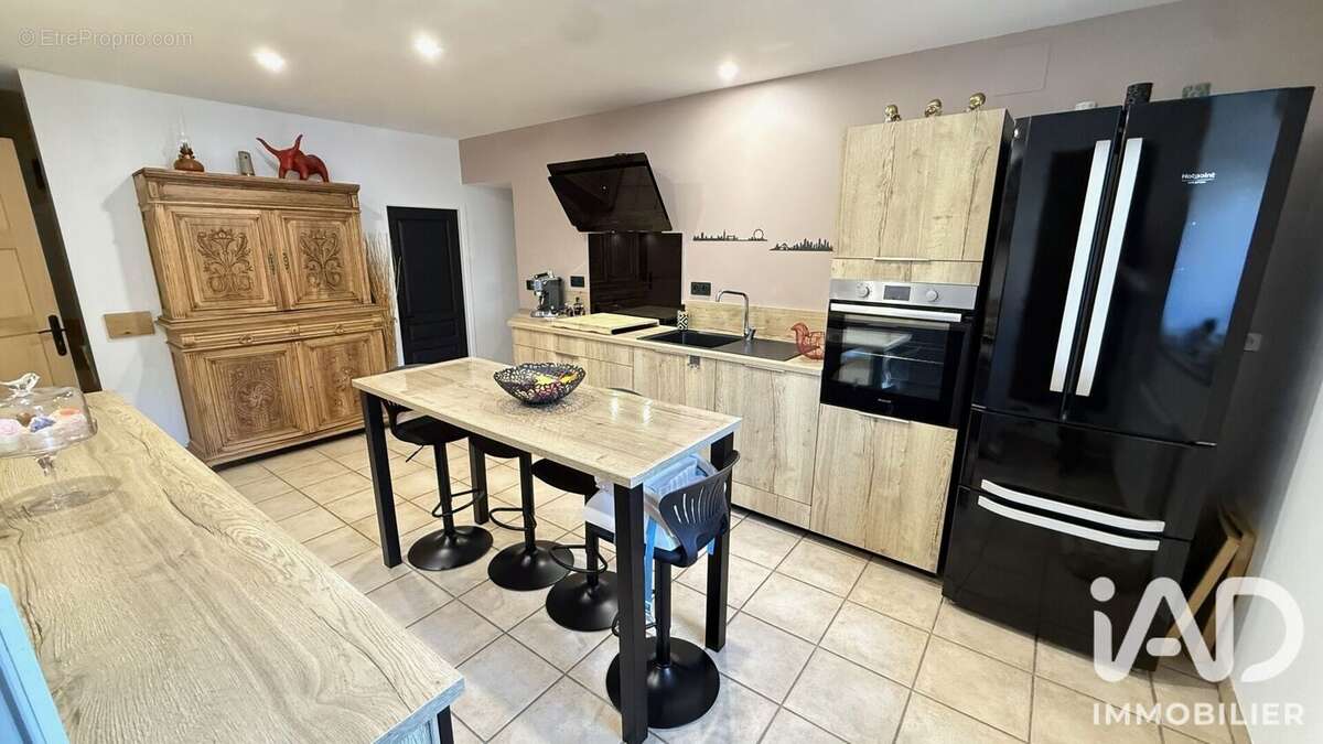 Maison 126 m² à La Coucourde  - photo 2